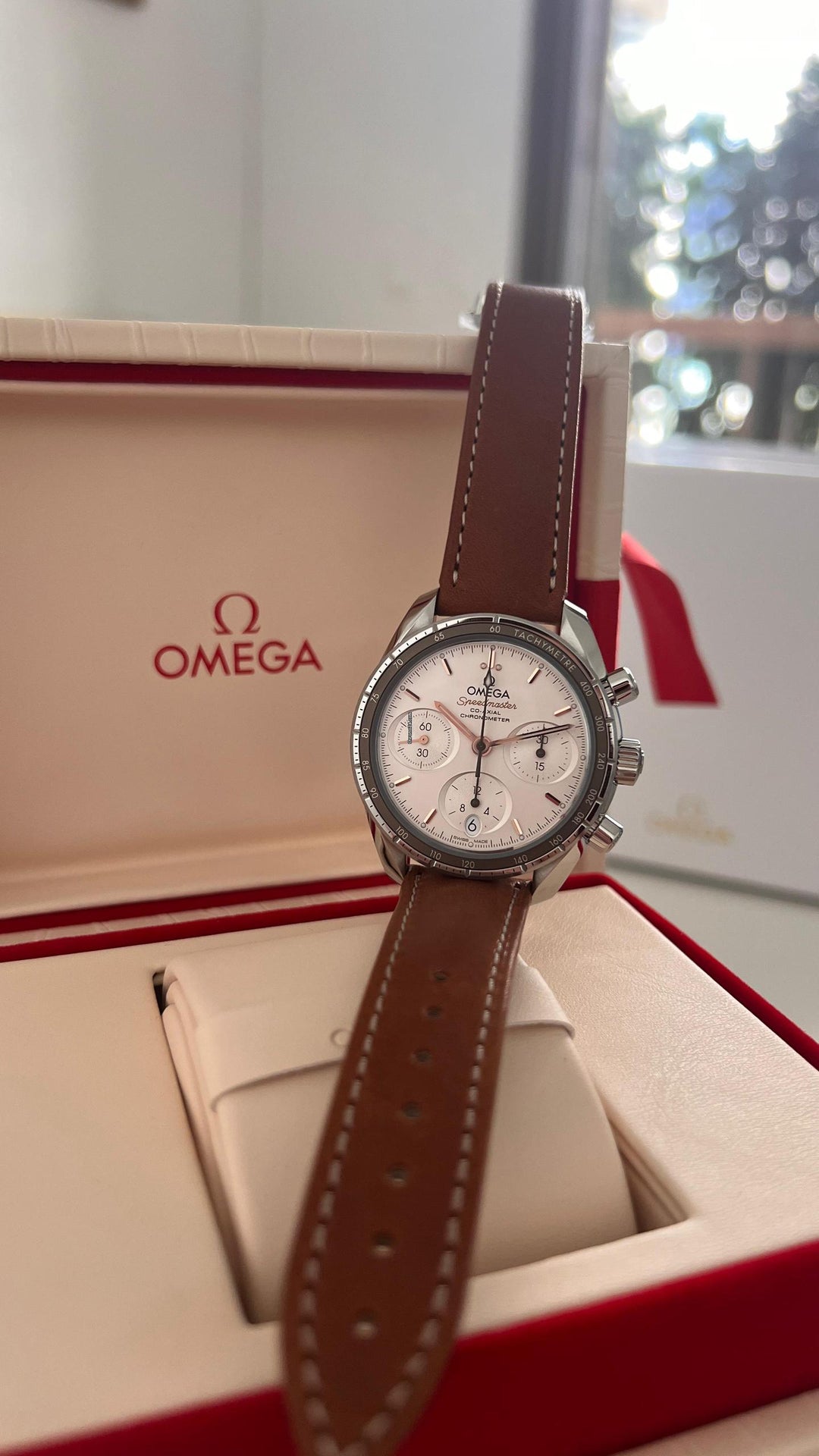 Omega Speedmaster - Luxury Group - Rsm. Malta
